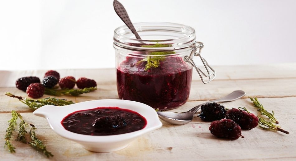 10 Dakikada Chia Tohumlu Orman Meyveli Reçel: Şekersiz ve Sağlıklı Alternatif