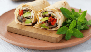 Ev Yapımı Humuslu ve Sebzeli Dürüm