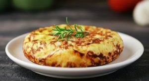 20 Dakikada İspanyol Omleti (Tortilla de Patatas)