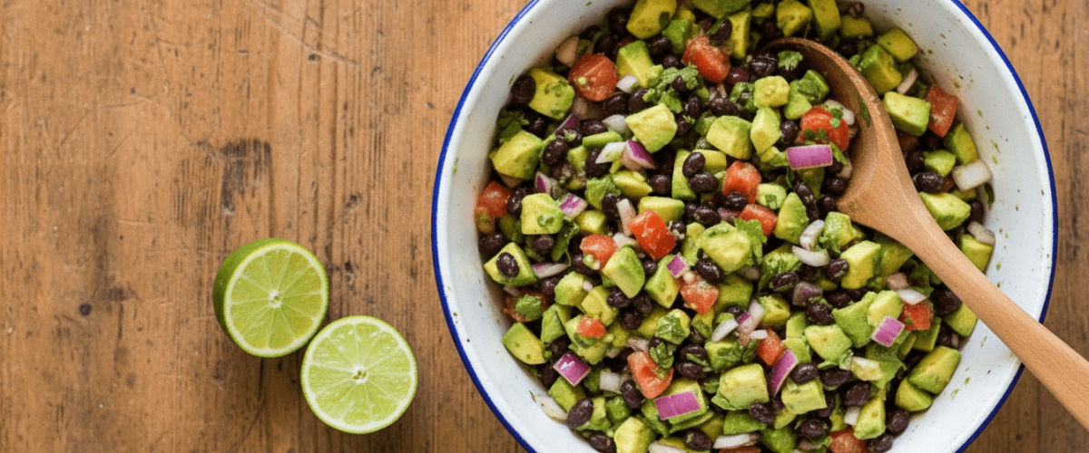 Siyah Fasulyeli ve Avokadolu Salata